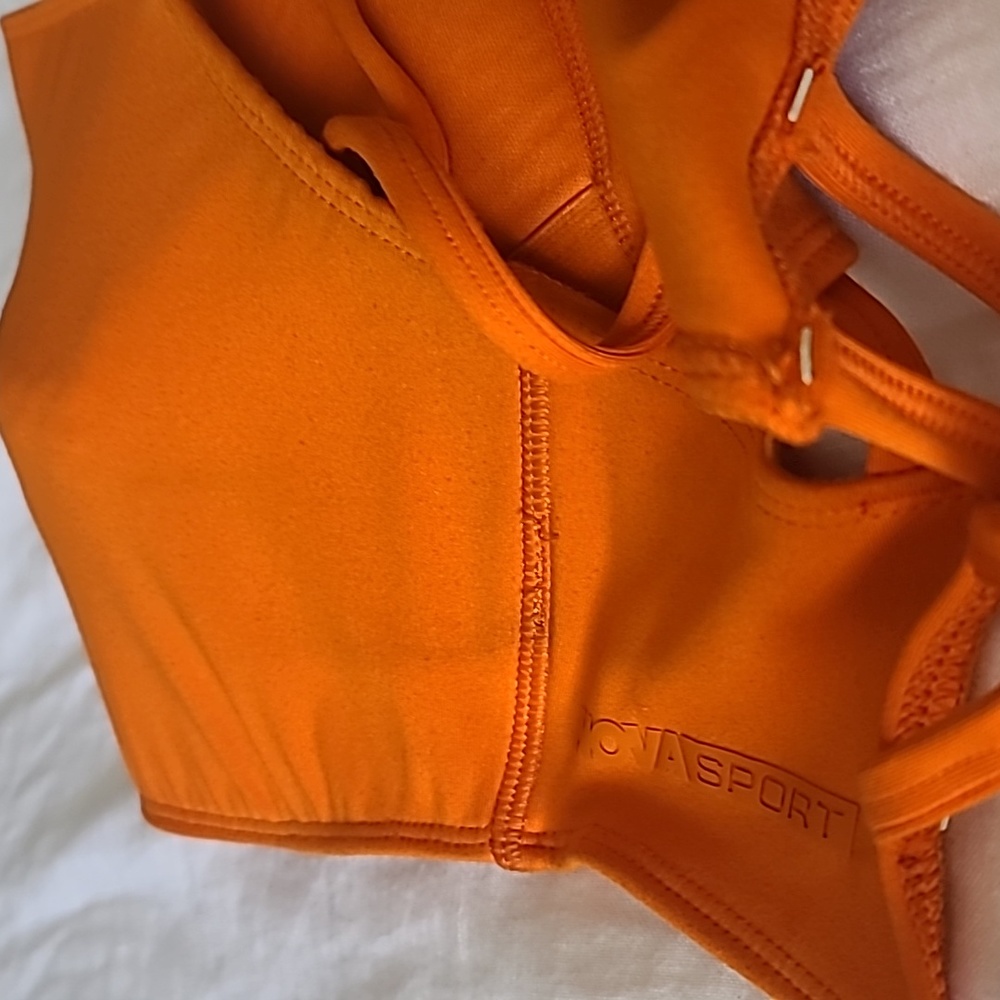 Orange sports bra - Picture 6 of 17